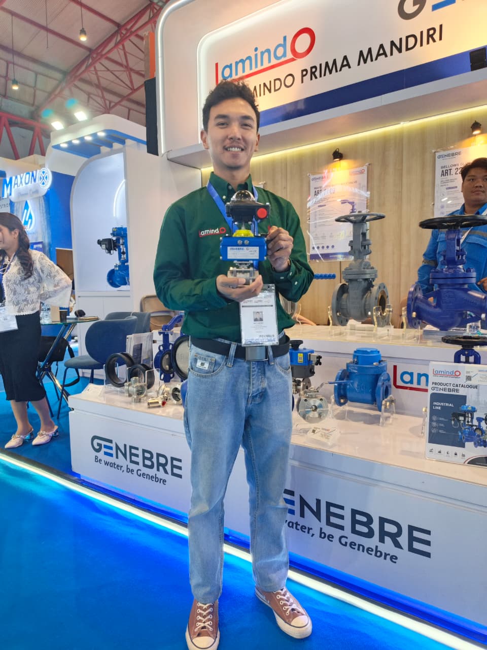 PT Lamindo Prima Mandiri representative presenting GENEBRE product during INDO WATER 2026